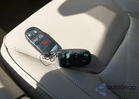 2011 Chrysler 300C Awd from USA, damaged, VIN 2C3CK6CT7BH569513